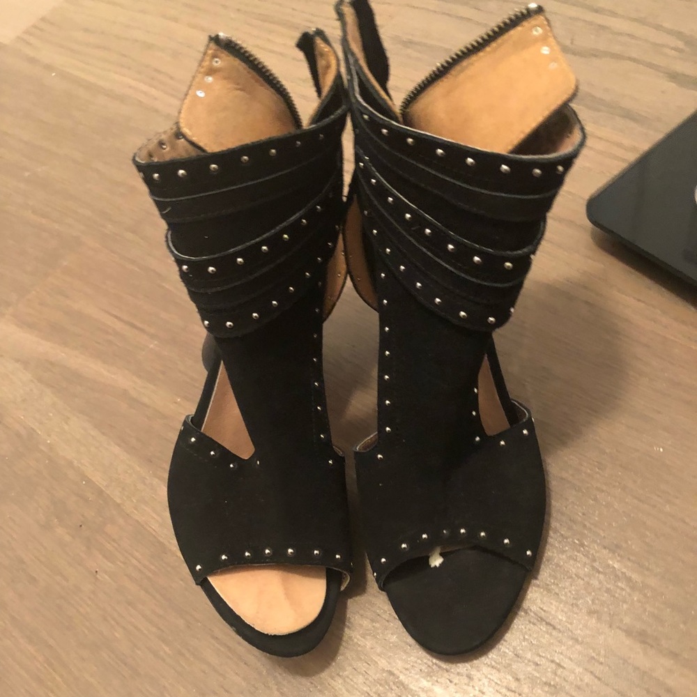 RAYE studded booties!